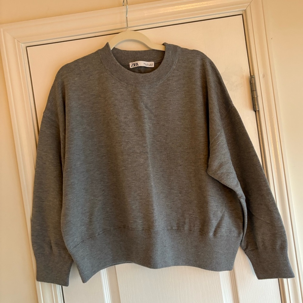Zara Gray Sweater NWOT